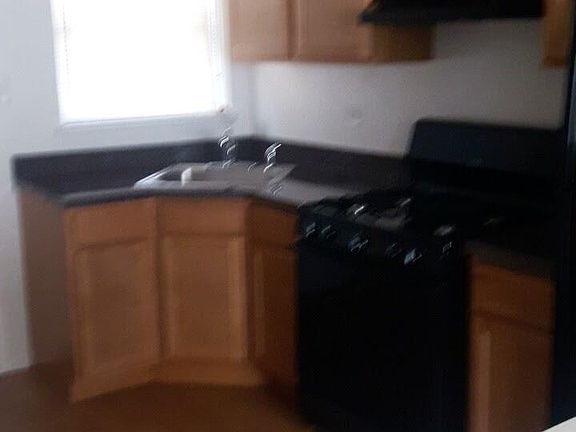 2nd image of 5610 W 35th St
