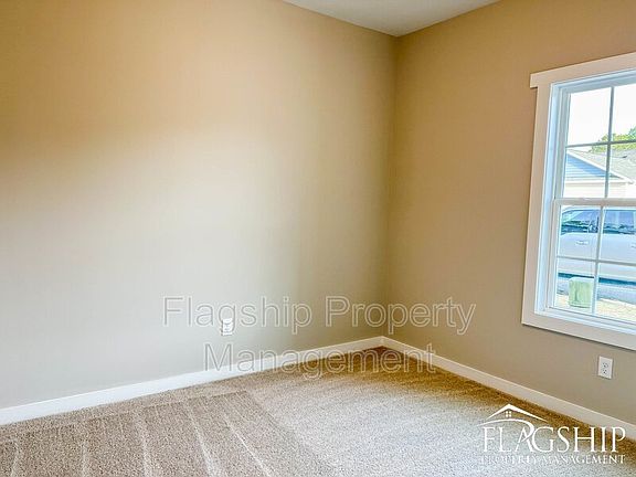 5th image of 1513 S Taylor St