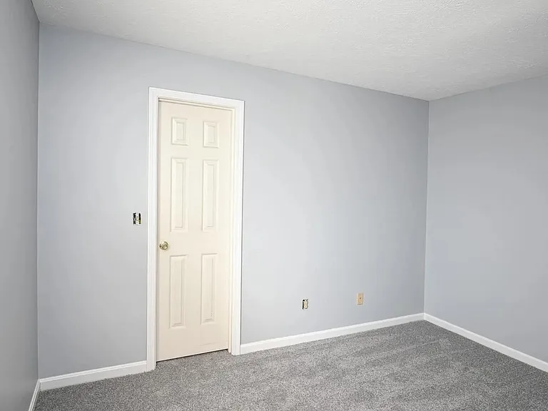 306 Glenwood Ave — Photo 3