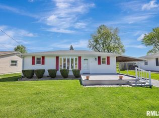 308 Sherwood Park Rd, Washington, IL 61571