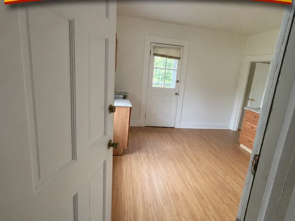 115 Hubbard Pl Floor 2, Hamden, CT 06517
