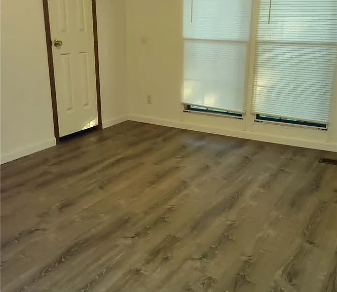 330 McClain Dr — Photo 15