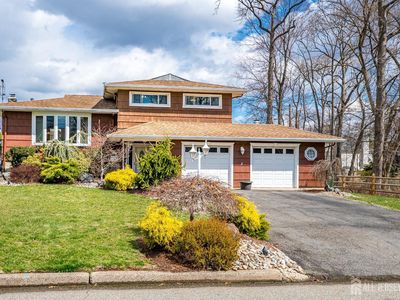 70 Highland Rd, Colonia, NJ, 07067