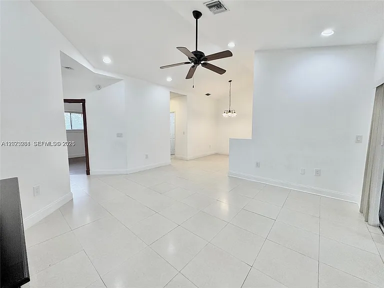 16320 Malibu Dr #10 — Photo 7