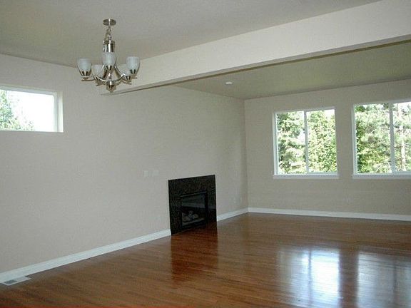 Large living/dining/entertainment area in this open floor plan. Design it to your life style. Either