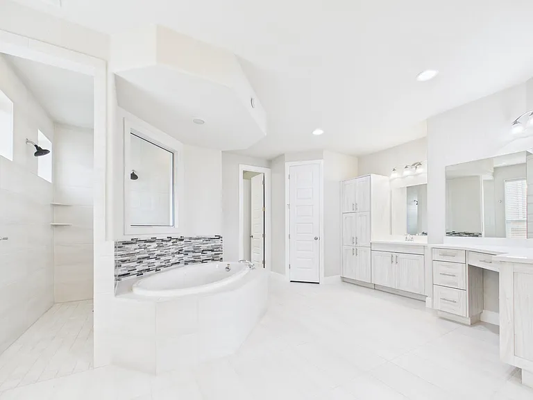 111 Tabago Ct — Photo 26