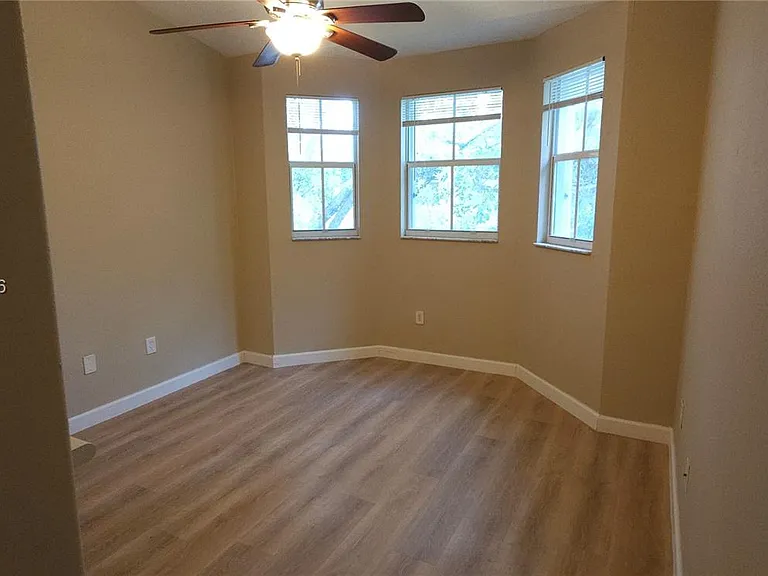 1662 SE 27th Dr #208 — Photo 14
