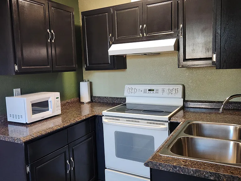 731 W Pepper Pl #2 — Photo 23