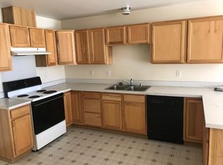 19510 Pecan St SW #B, Rochester, WA 98579