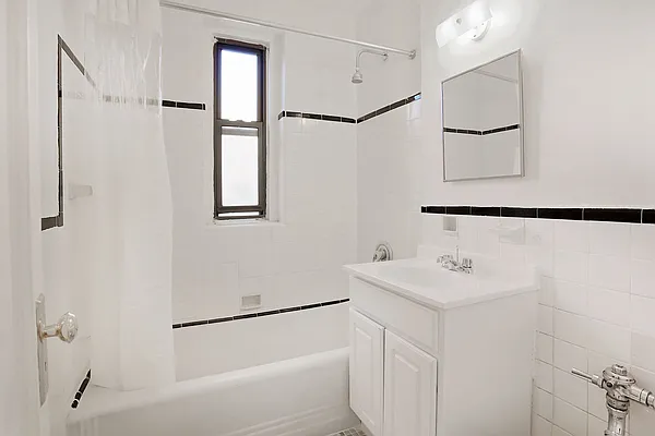 Rented by Waldstar Real Estate LLC | media 11