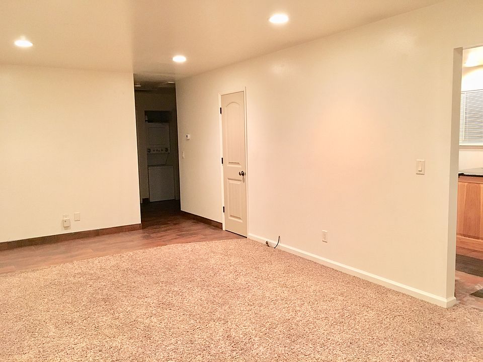 2nd image of 415 W 4th St