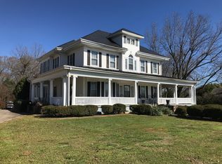 307 Hampton Ave, Pickens, SC 29671