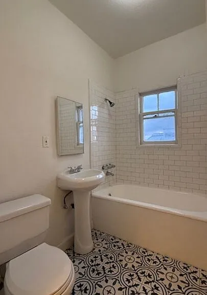 2795 W 8th St #406 — Photo 9