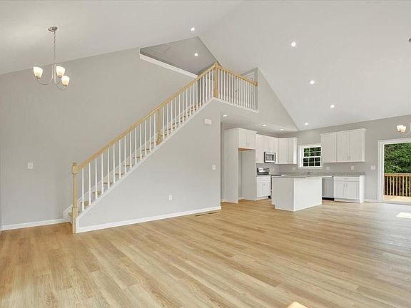 GREAT OPEN FLOOR PLAN