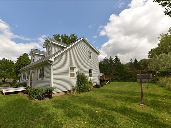3rd image of 5215 Laura Ln