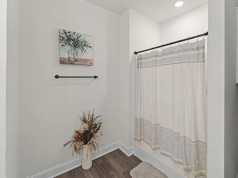 491 Lake Rosalind Dr — Photo 14