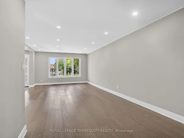 1173 Shadeland Dr — Photo 14