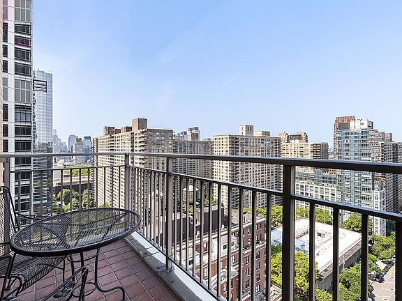2nd image of 201 W 70th St APT 26K