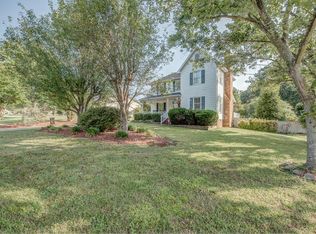 2423 Autumn Chase Ln, Gastonia, NC 28056