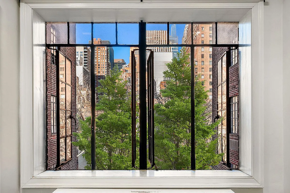 25 Tudor City Pl APT 616 photo 1