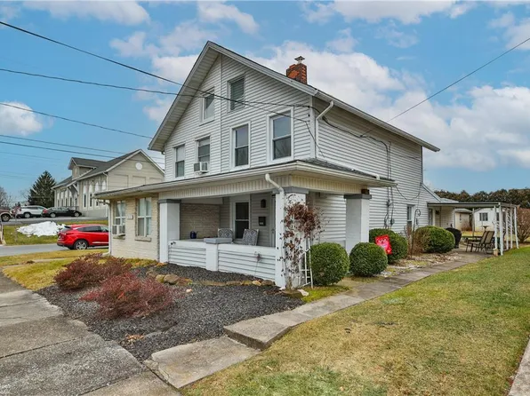 3003 N 3rd St, Whitehall, PA 18052