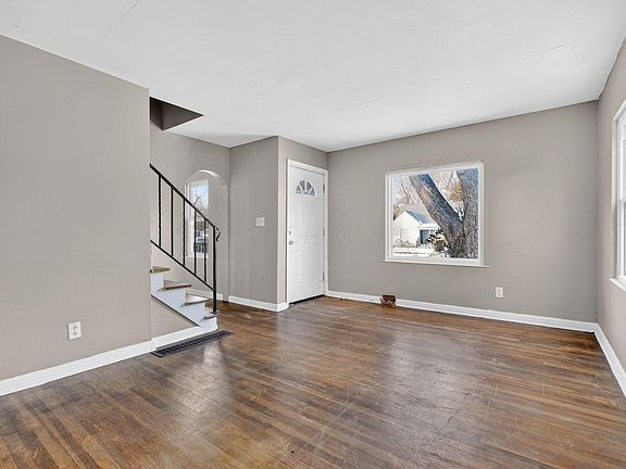 4th image of 2131 Argyle Dr
