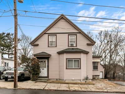 35 Adams St, Lawrence, MA, 01843