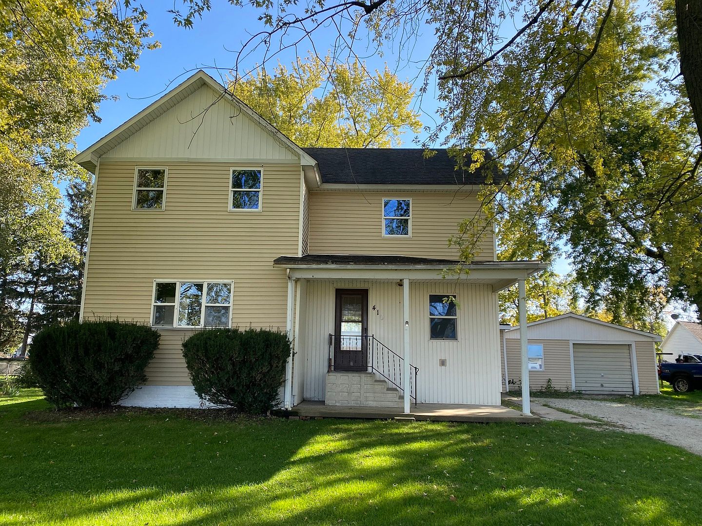 410 E Main St, Cabery, IL 60919 Zillow