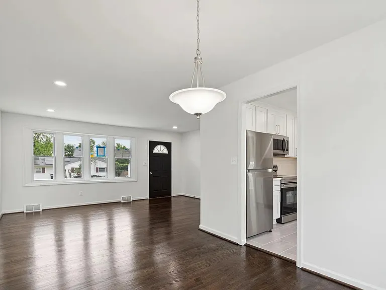 5522 Lanham Way — Photo 32