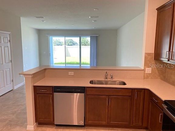 4th image of 3878 Grassland Dr