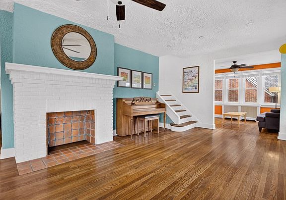5th image of 373 Atlanta Dr