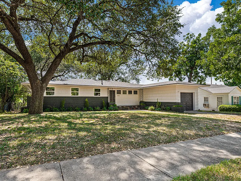 32300 Proctor Ave — Photo 9