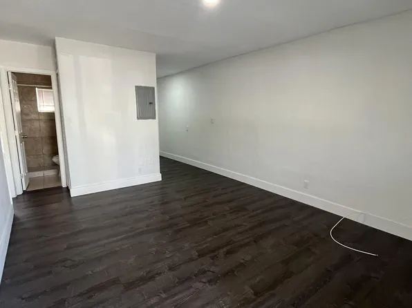 2300 NW 6th St #6, Fort Lauderdale, FL 33311