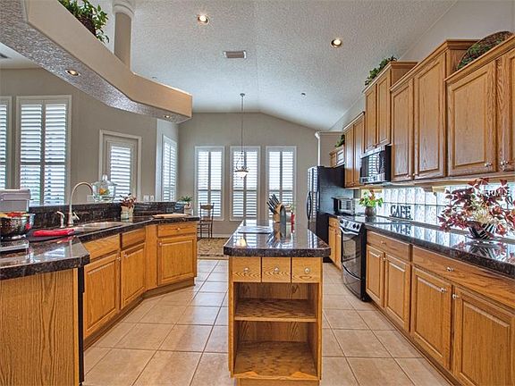 4th image of 23336 Oak Cluster Dr