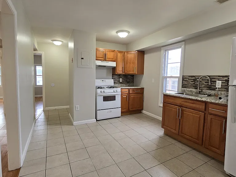 279 Captain Thomas Blvd #1 — Photo 1