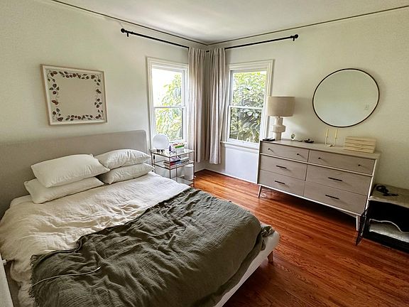 3rd image of 2913 Swan Pl