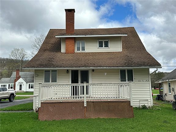 3rd image of 649 Main St