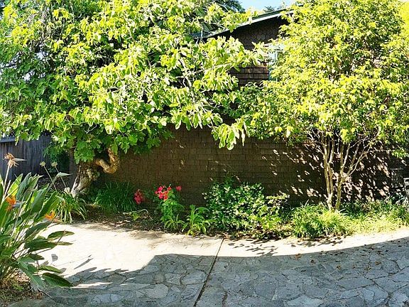 4th image of 1340 Sir Francis Drake Boulevard