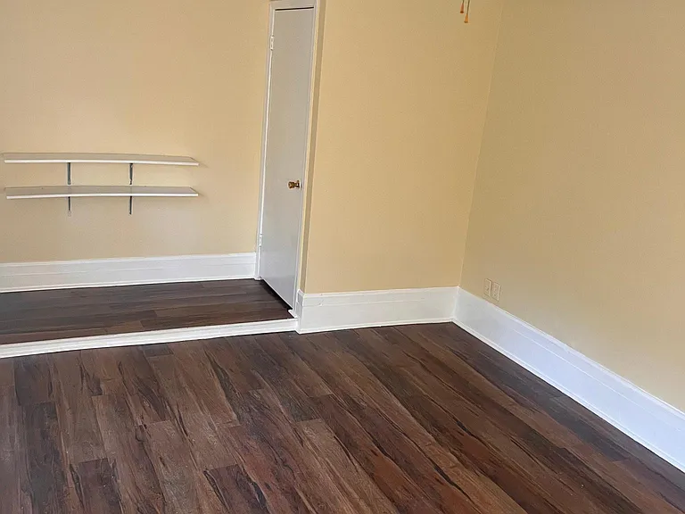 1743 Greenview Cir — Photo 12