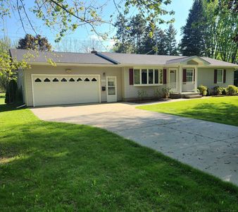 4590 Main Rd, Applegate, MI, 48401