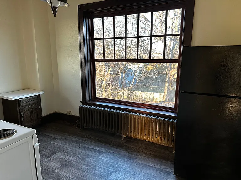 1 N Catlin St — Photo 17