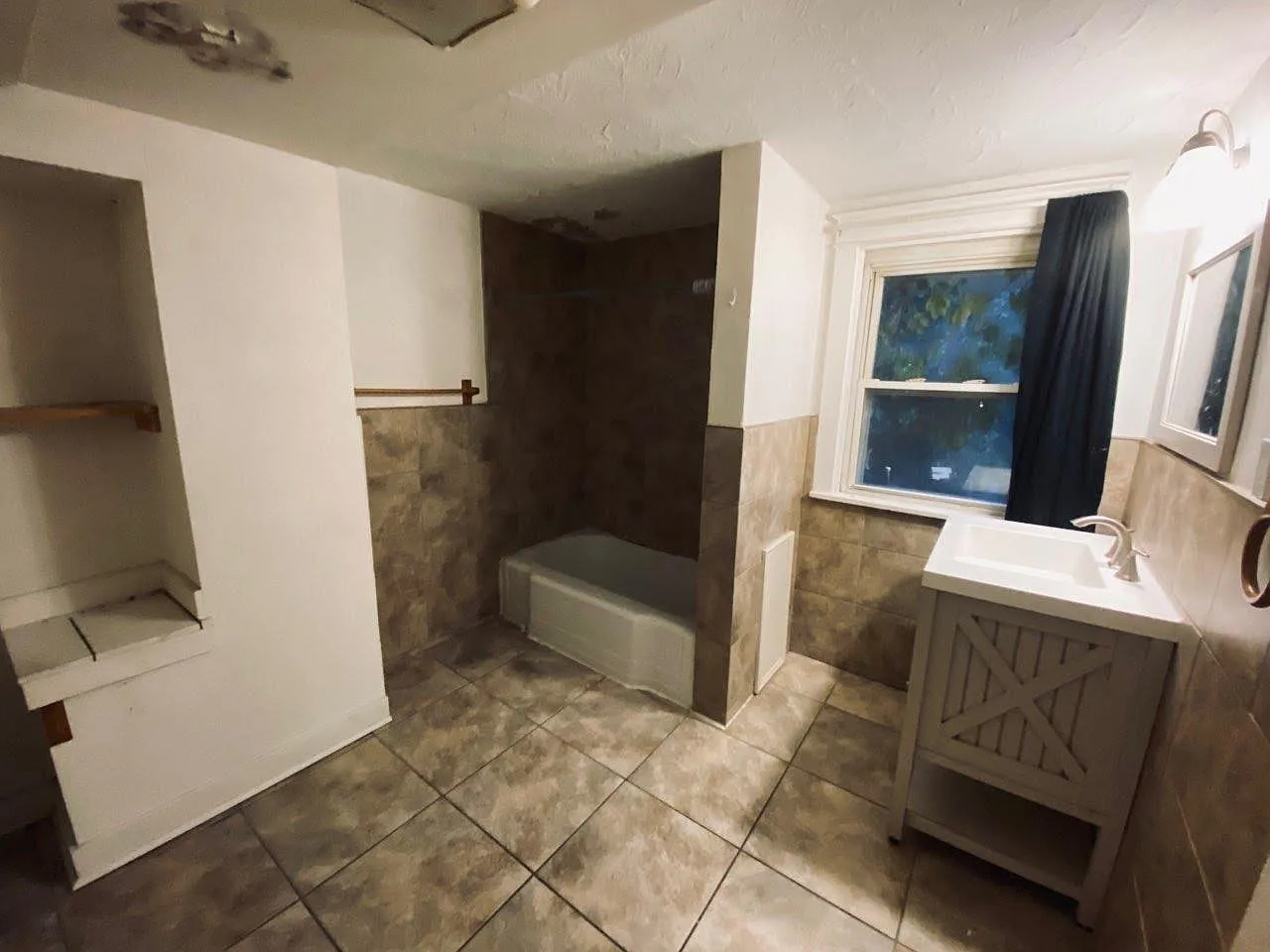 301 Dunlap St — Photo 3