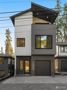 1253 NE 98th Street, Seattle, WA, 98115