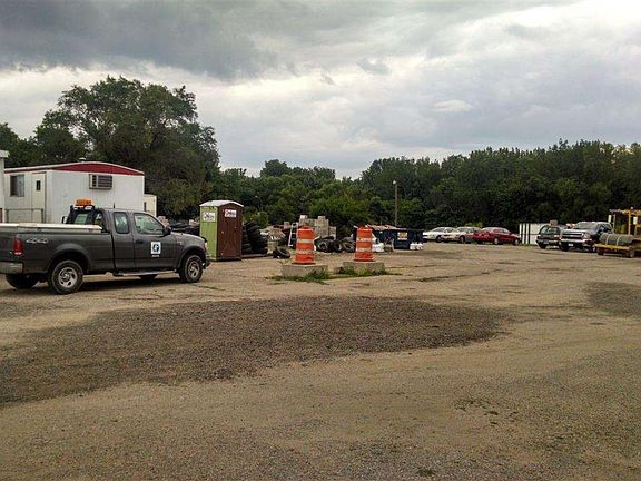 5th image of 1041 N Minnesota Ave