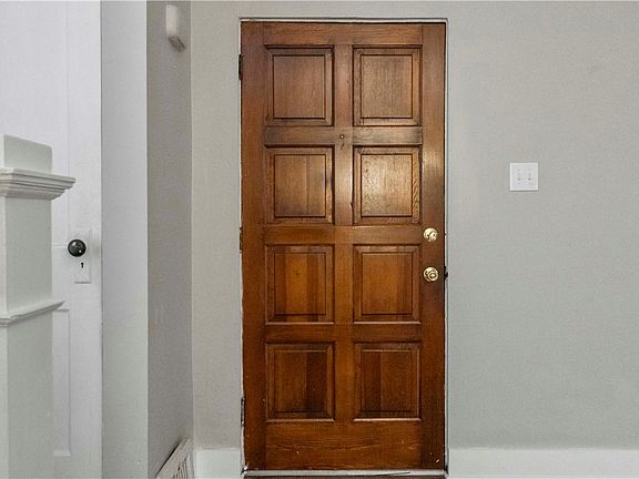 4th image of 363 Washington Ave