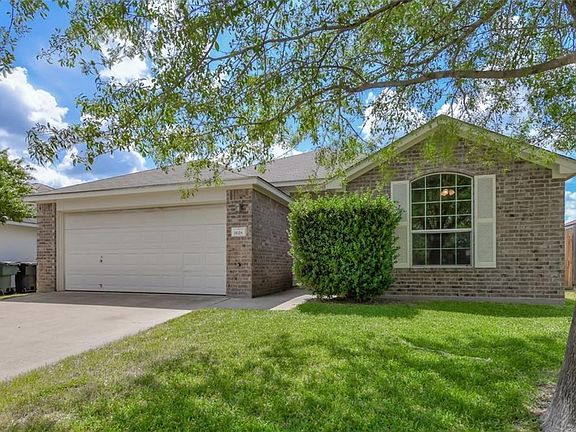 3rd image of 1618 Oak Chase Trl