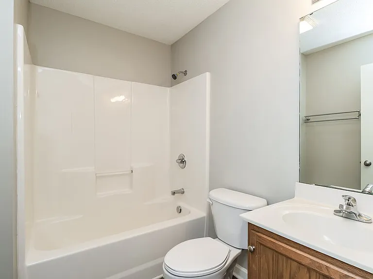 105 Birch Ct — Photo 15