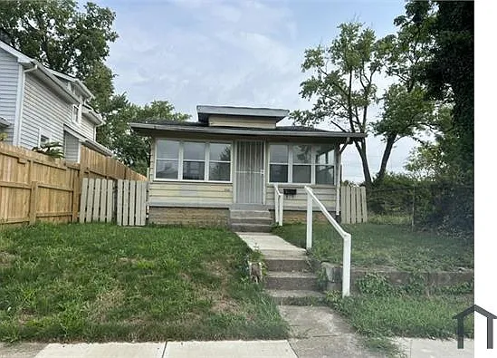 1056 Olmstead Ave
