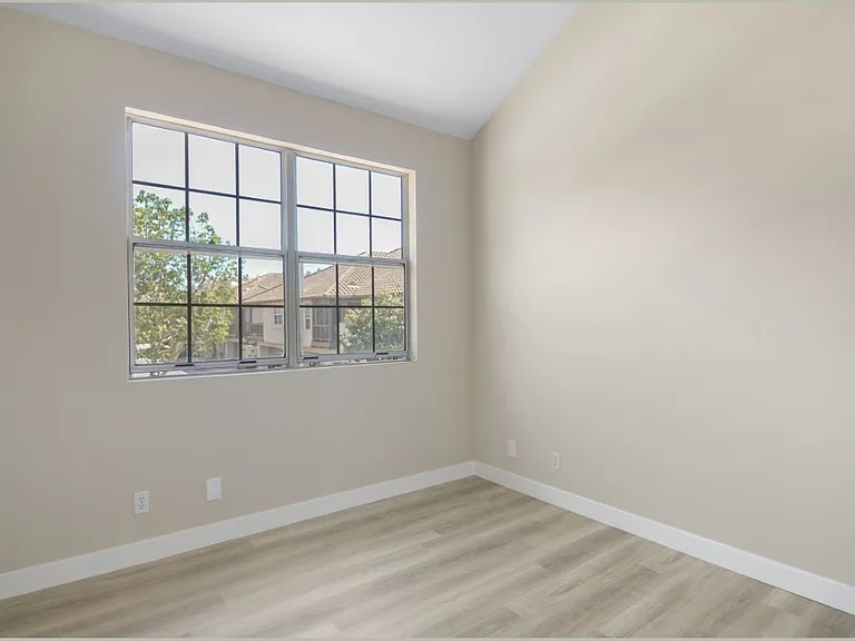 13405 Verona — Photo 24