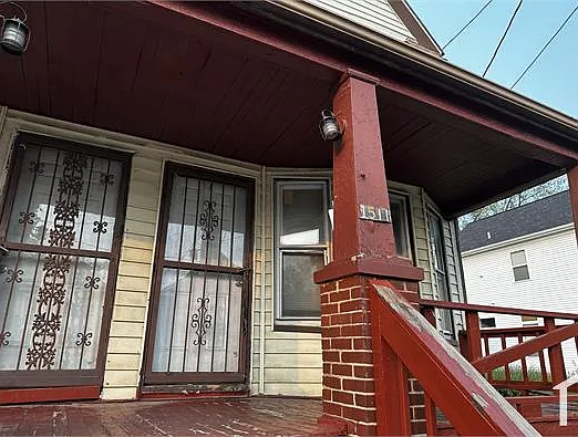 2 bed, 893 sqft, $990 — Photo 2